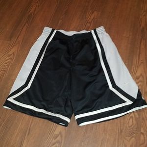 Nike basketball short